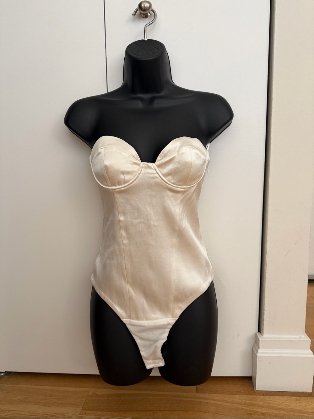 Zara Satin Strapless Bustier Bodysuit | White | Size S